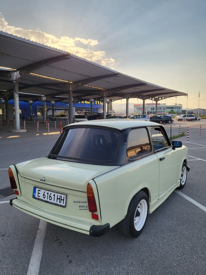 Trabant 601 Гаражен! Перфектен! Уникат!, снимка 5 - Автомобили и джипове - 48333237