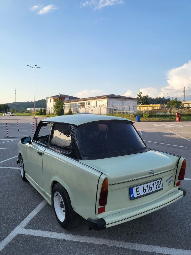 Trabant 601 Гаражен! Перфектен! Уникат!, снимка 7 - Автомобили и джипове - 48333237