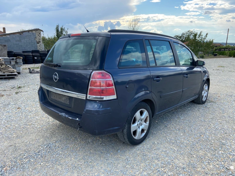 Opel Zafira 2.0 Еcotec, снимка 4 - Автомобили и джипове - 47435213