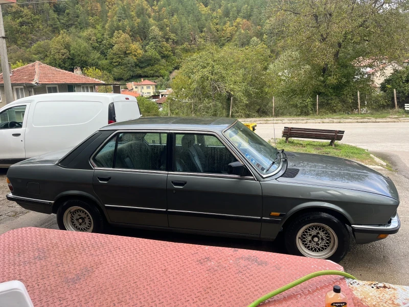 BMW 518, снимка 6 - Автомобили и джипове - 48280626