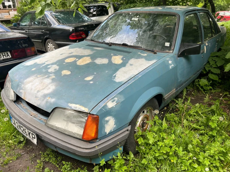 Opel Rekord, снимка 2 - Автомобили и джипове - 49338031