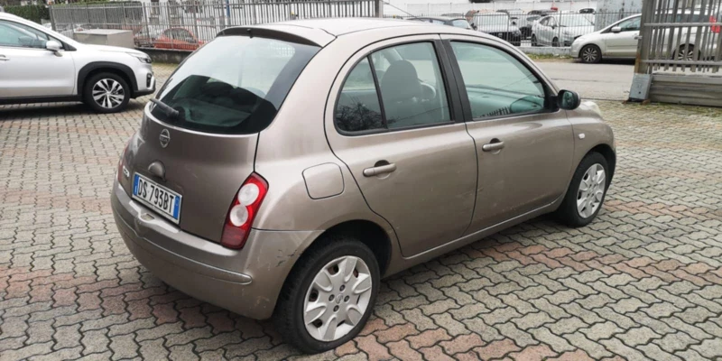 Nissan Micra 1.3, снимка 4 - Автомобили и джипове - 52532426