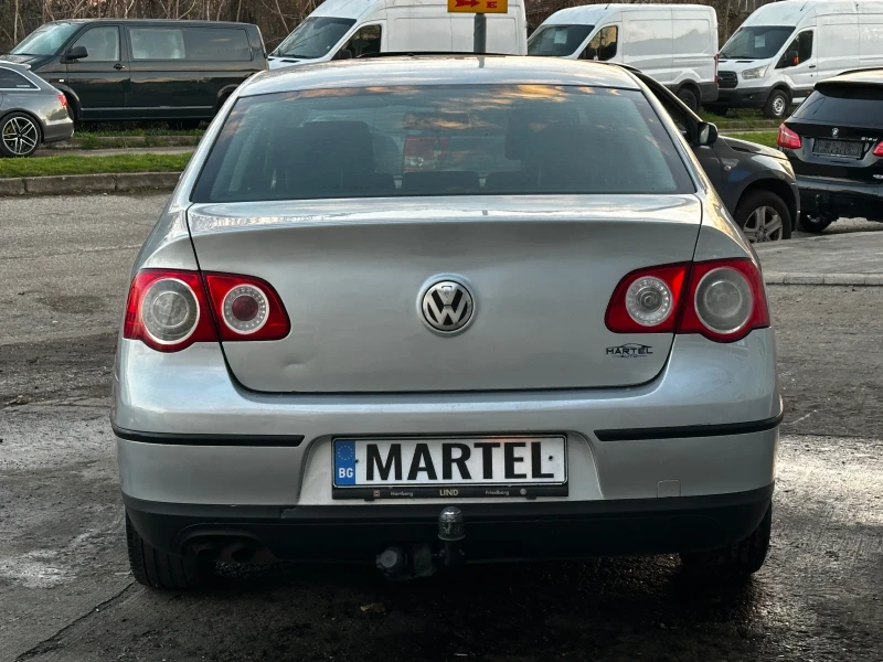 VW Passat 1.9TDi/ КЛИМАТРОНИК, снимка 5 - Автомобили и джипове - 52474450