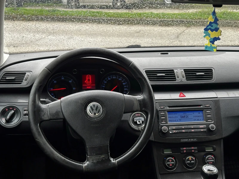 VW Passat 1.9TDi/ КЛИМАТРОНИК, снимка 6 - Автомобили и джипове - 52474450
