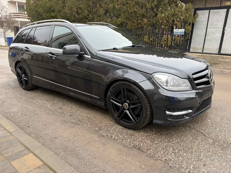 Mercedes-Benz C 300 Всички Ектри-AMG, снимка 4 - Автомобили и джипове - 53201741