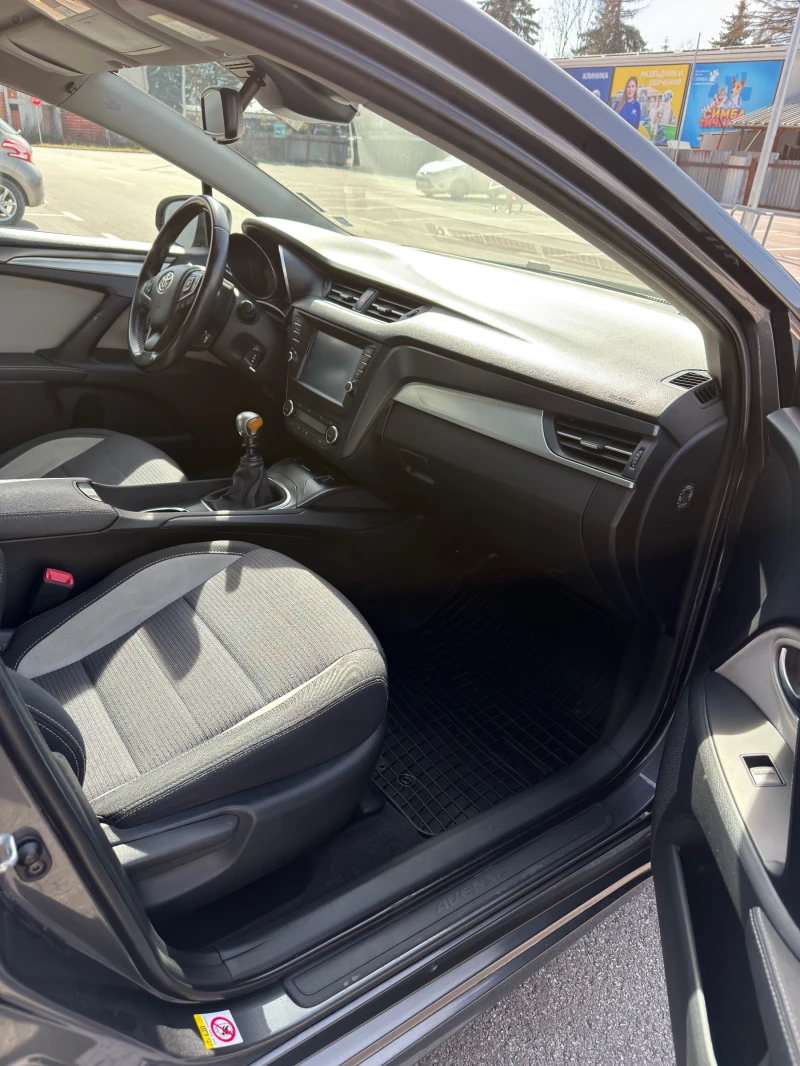 Toyota Avensis Executive 2.0 D-4D, снимка 9 - Автомобили и джипове - 53593281