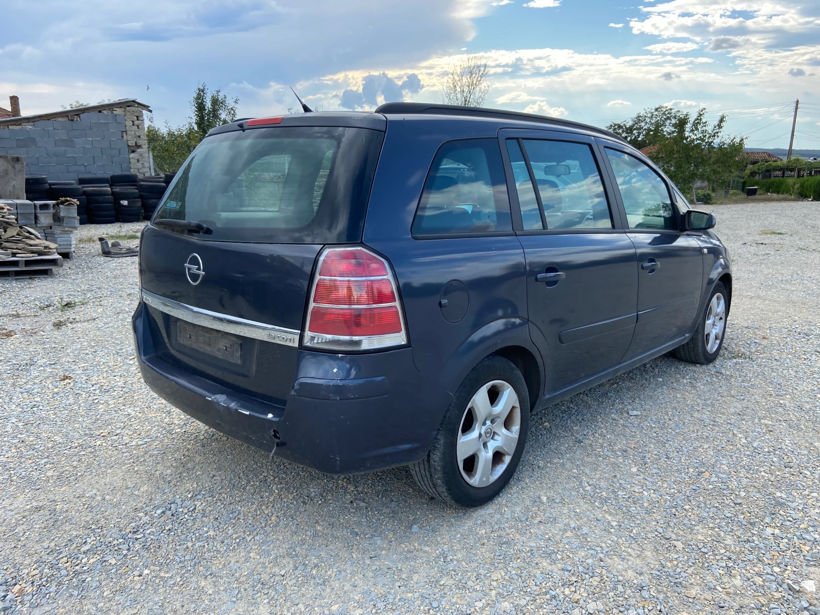 Opel Zafira 2.0 Еcotec - изображение 4