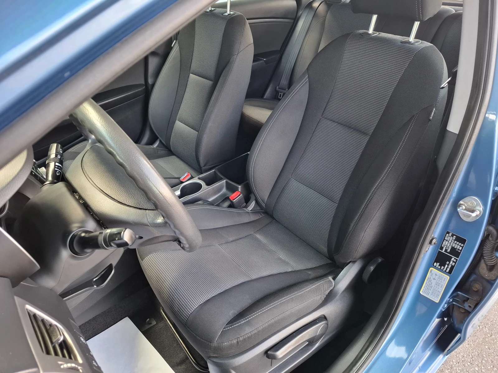 Hyundai I30 1.6 CRDi* FaceLift* LED* EURO6 - изображение 7