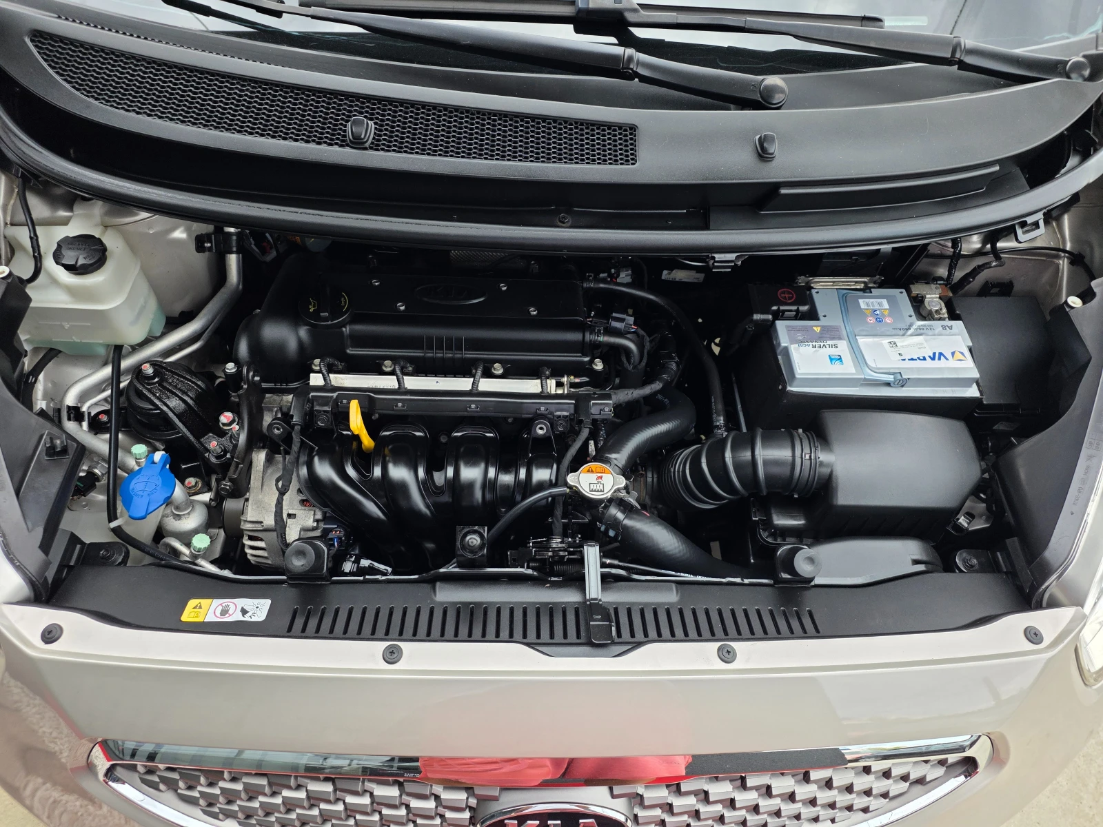 Kia Venga 1.4I-90к.с EURO 5b КЛИМАТИК-ШВЕЙЦАРИЯ | Mobile.bg — изображение 15