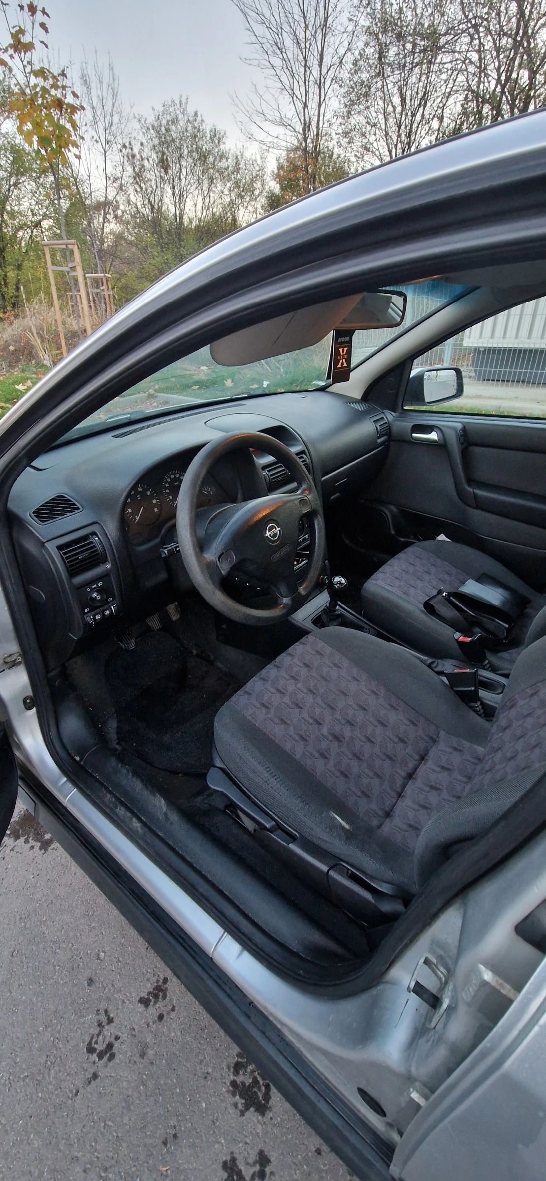 Opel Astra 1.6 - изображение 6