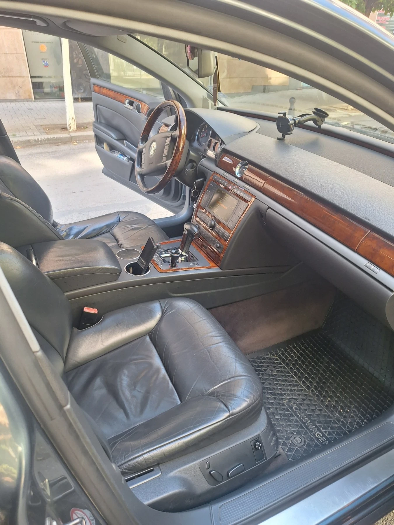 VW Phaeton 3.2V6 - изображение 8