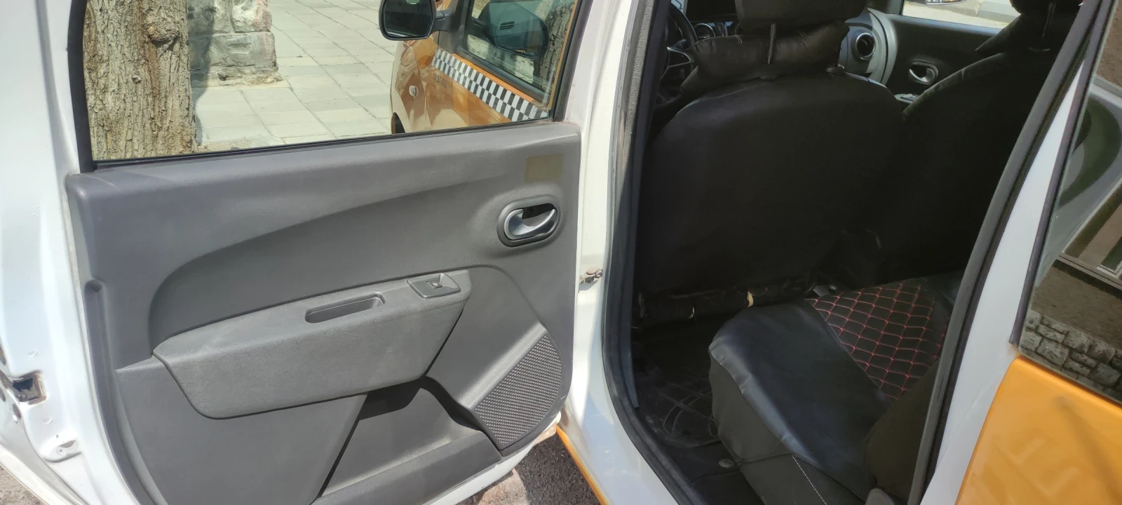 Dacia Lodgy, снимка 12 - Автомобили и джипове - 53974390