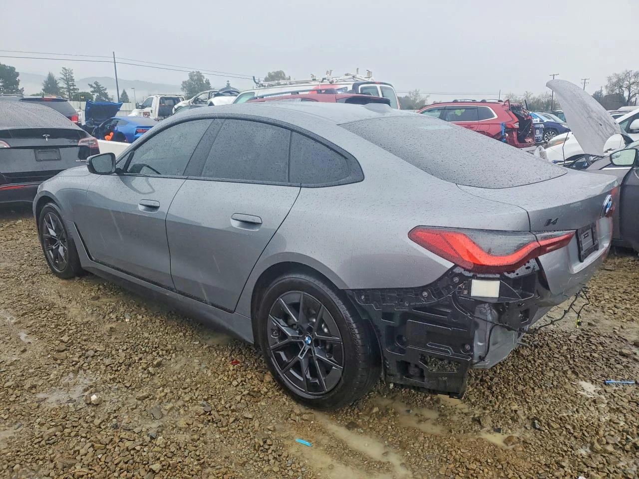 BMW i4 eDrive40 Gran Coupe, снимка 2 - Автомобили и джипове - 54152950