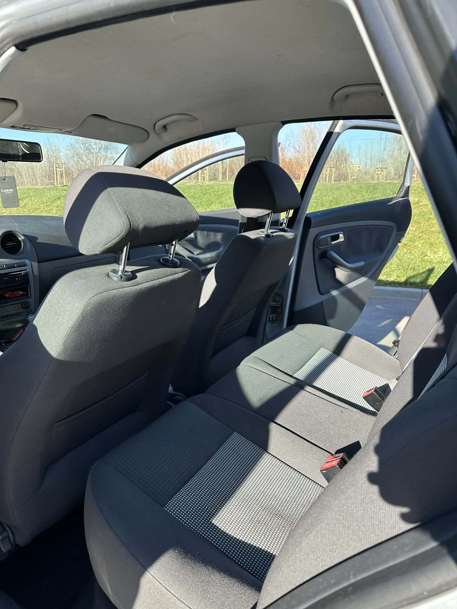 Seat Ibiza, снимка 2 - Автомобили и джипове - 54212172