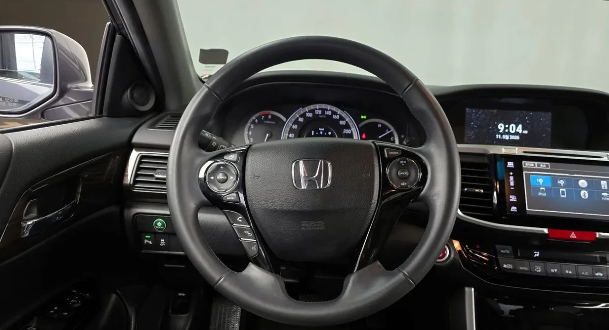 Honda Accord 2.4 Бензин, снимка 4 - Автомобили и джипове - 54999955