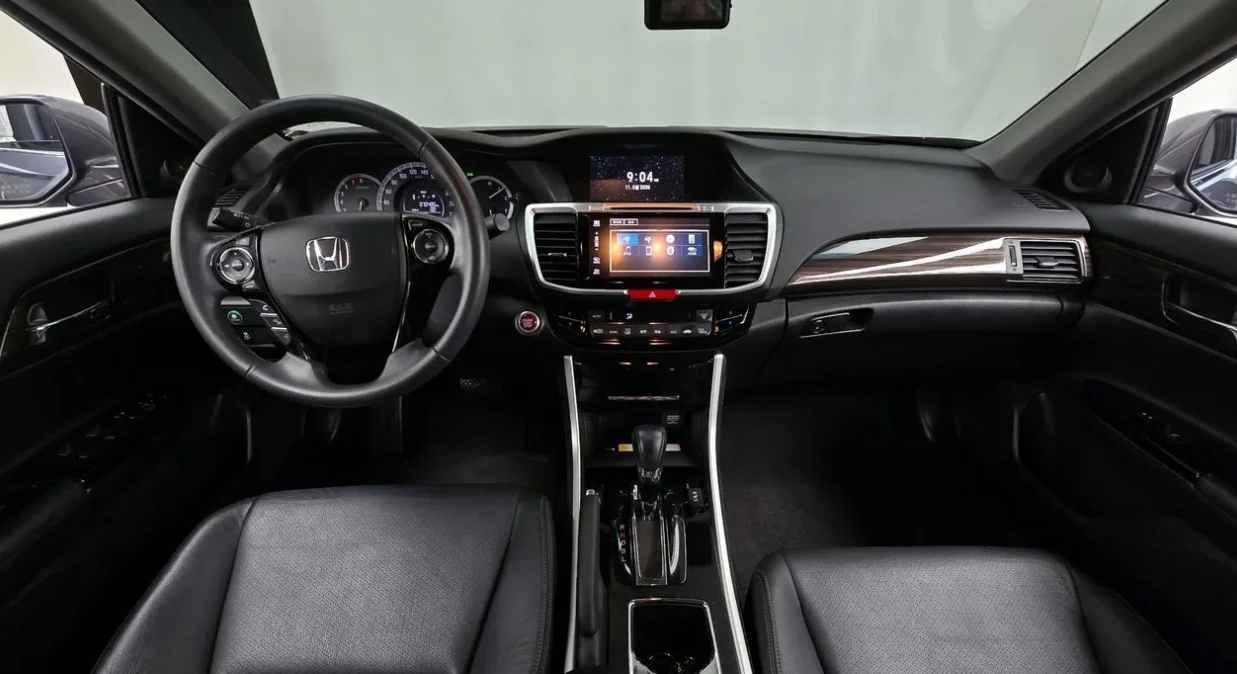 Honda Accord 2.4 Бензин, снимка 3 - Автомобили и джипове - 54999955