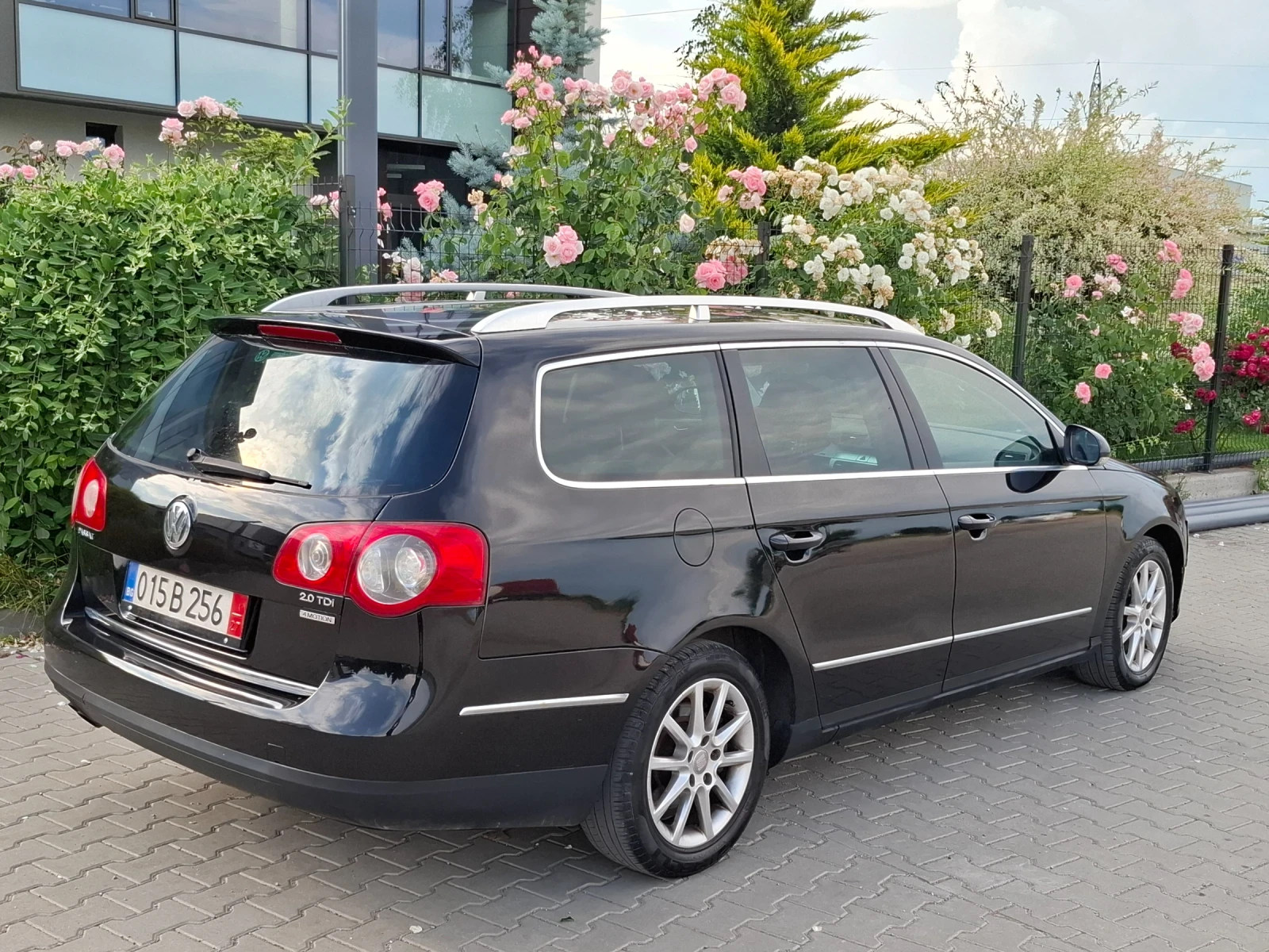 VW Passat 2.0TDI* (140кс)* HIGILINE* XENON* KOJA* НОВ ВНОС* , снимка 12 - Автомобили и джипове - 55002308