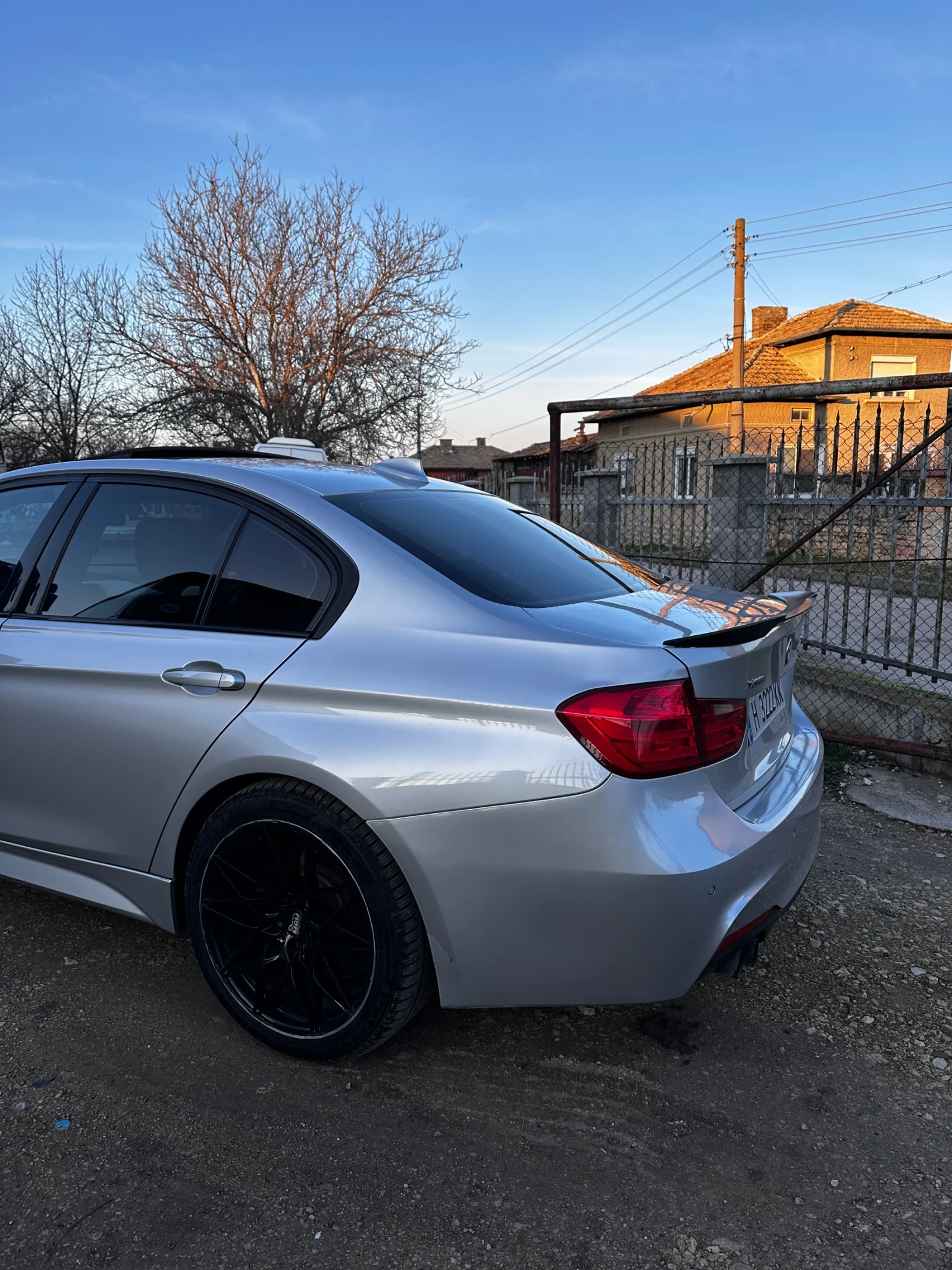 BMW 328 M- Pack xDrive, снимка 11 - Автомобили и джипове - 55362611