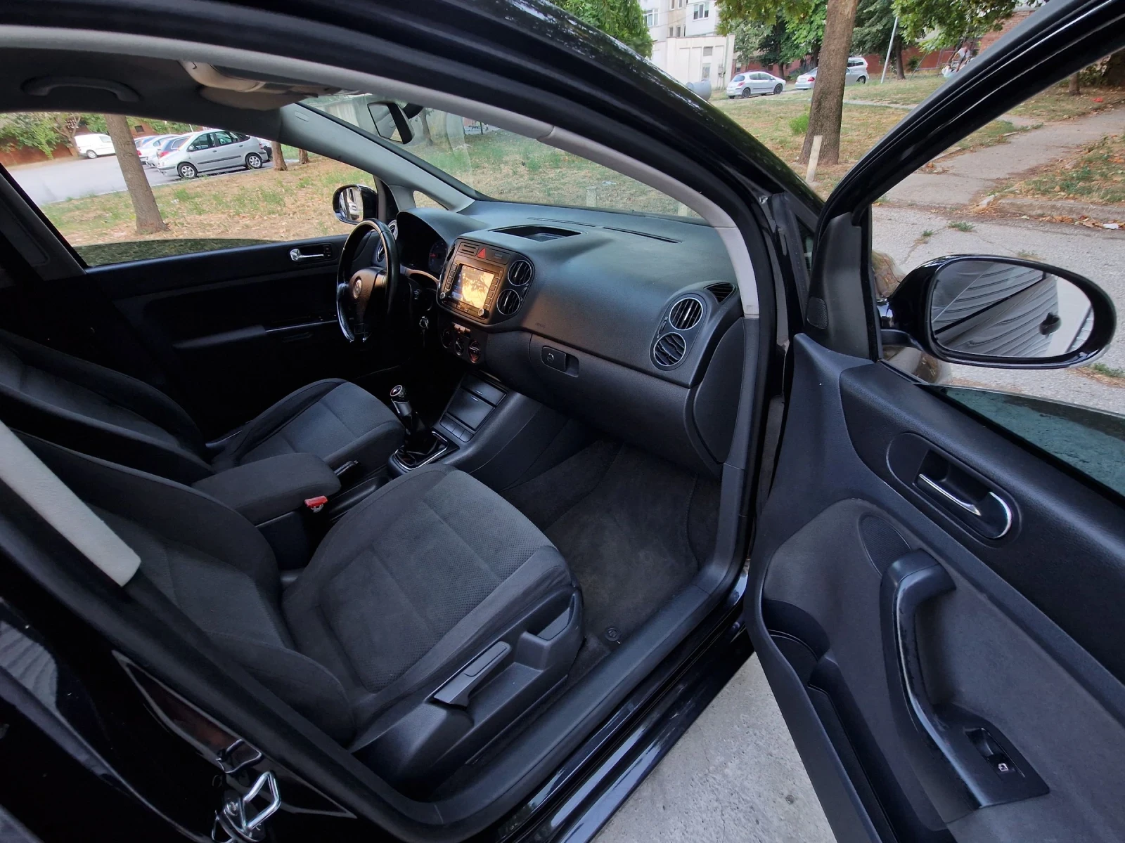 VW Golf 1.9TDI 105к.с., снимка 9 - Автомобили и джипове - 55602552