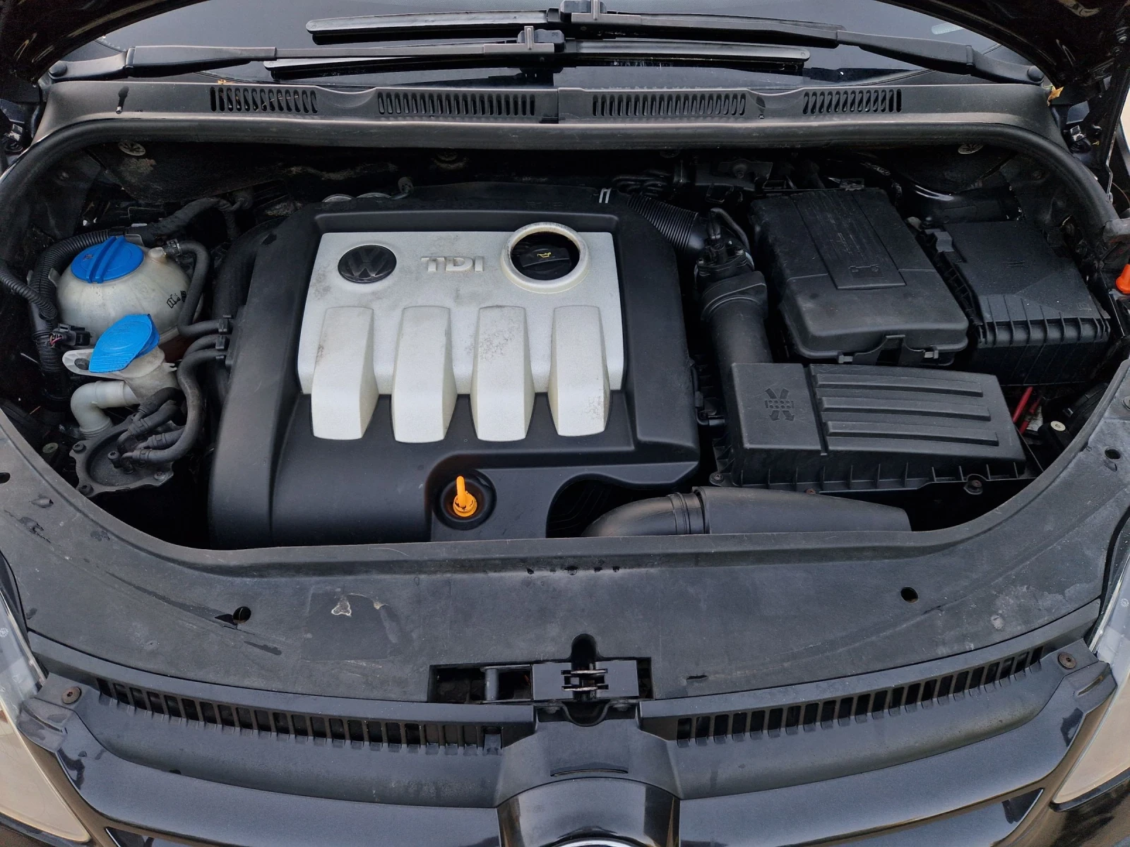 VW Golf 1.9TDI 105к.с., снимка 11 - Автомобили и джипове - 55602552