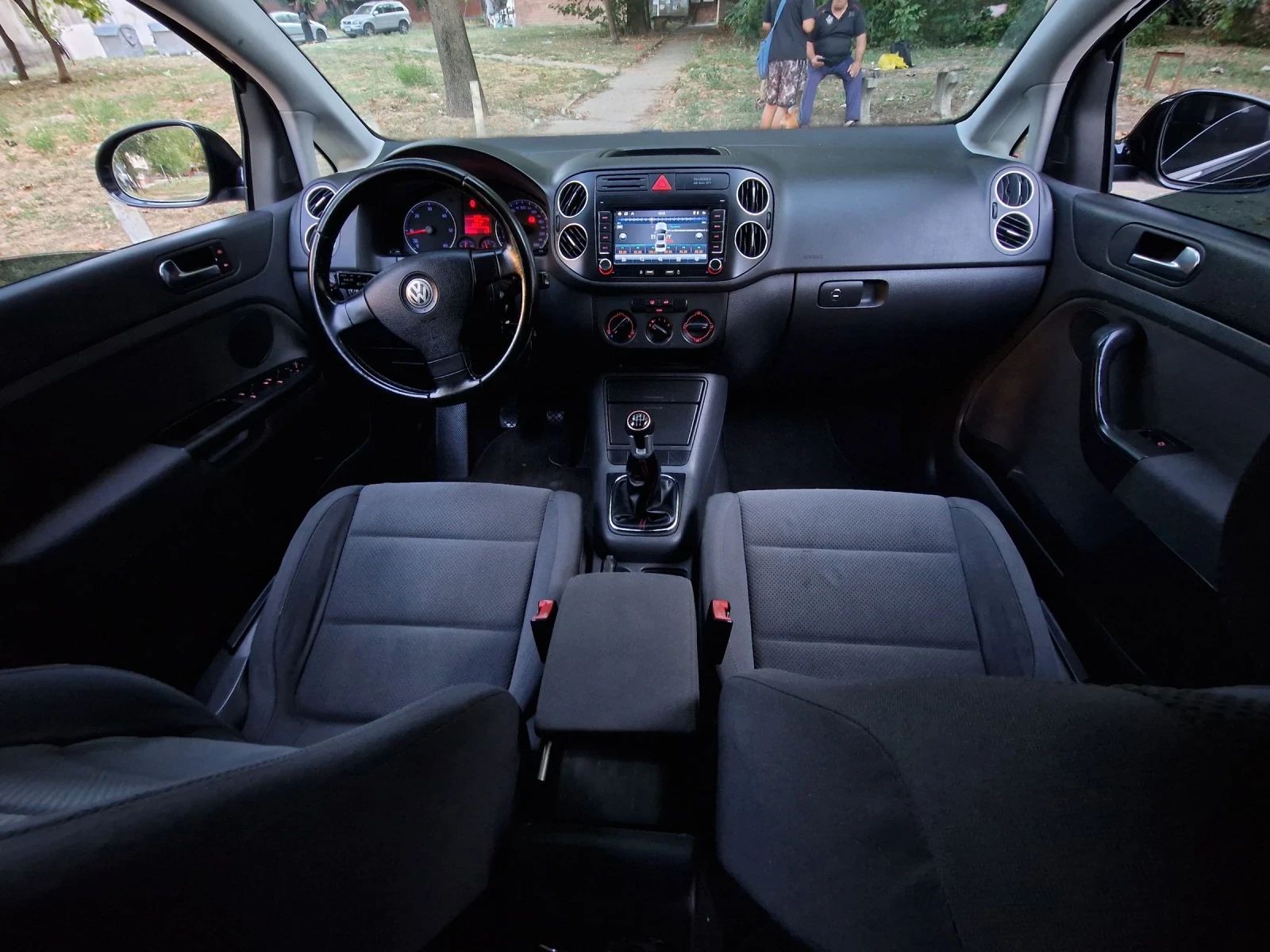 VW Golf 1.9TDI 105к.с., снимка 8 - Автомобили и джипове - 55602552