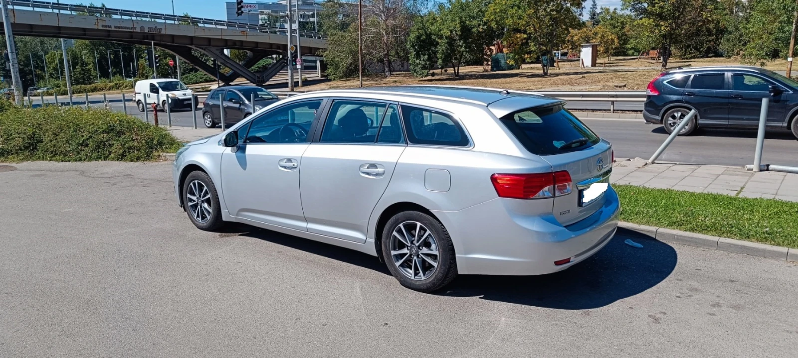 Toyota Avensis 1.8 Valvematic 147 к.с., снимка 16 - Автомобили и джипове - 55726885