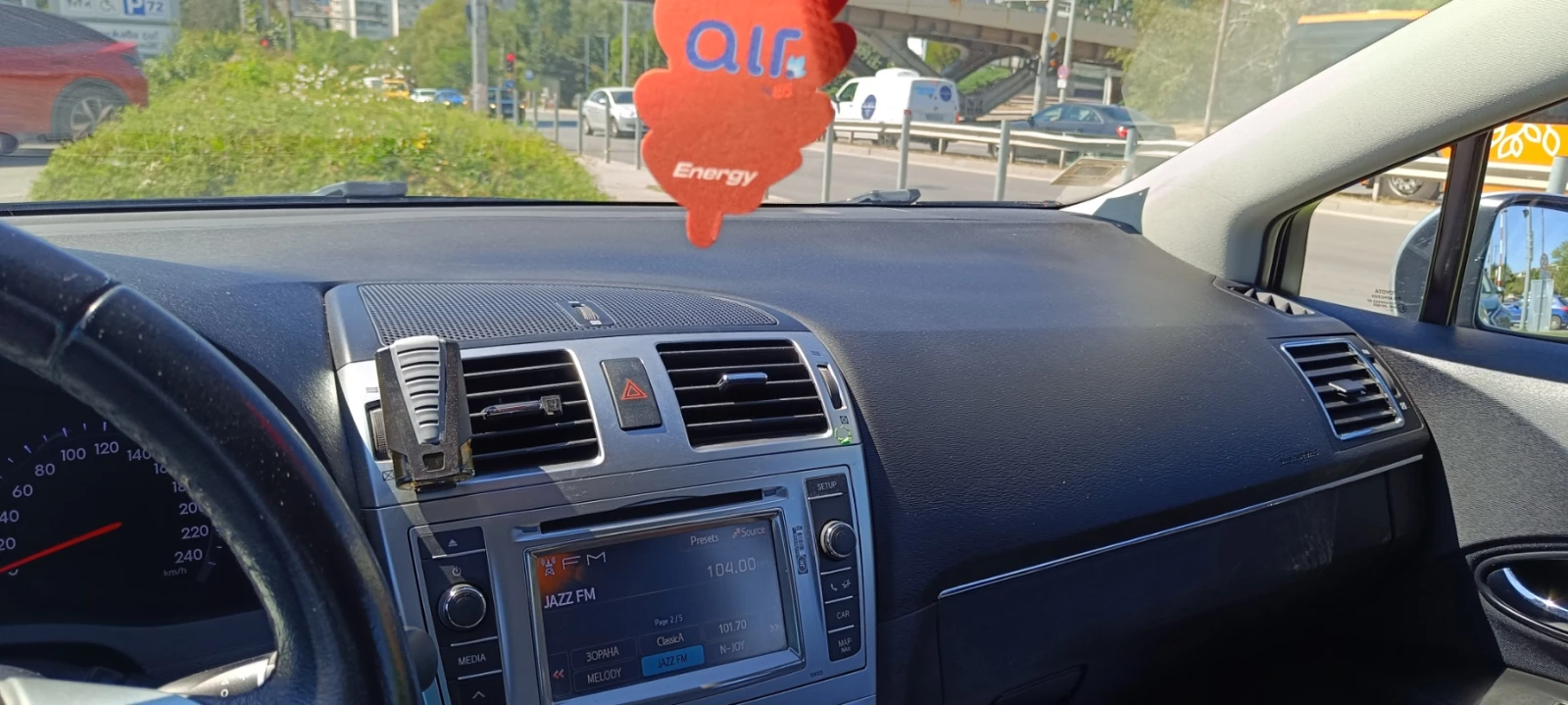 Toyota Avensis 1.8 Valvematic 147 к.с., снимка 13 - Автомобили и джипове - 55726885