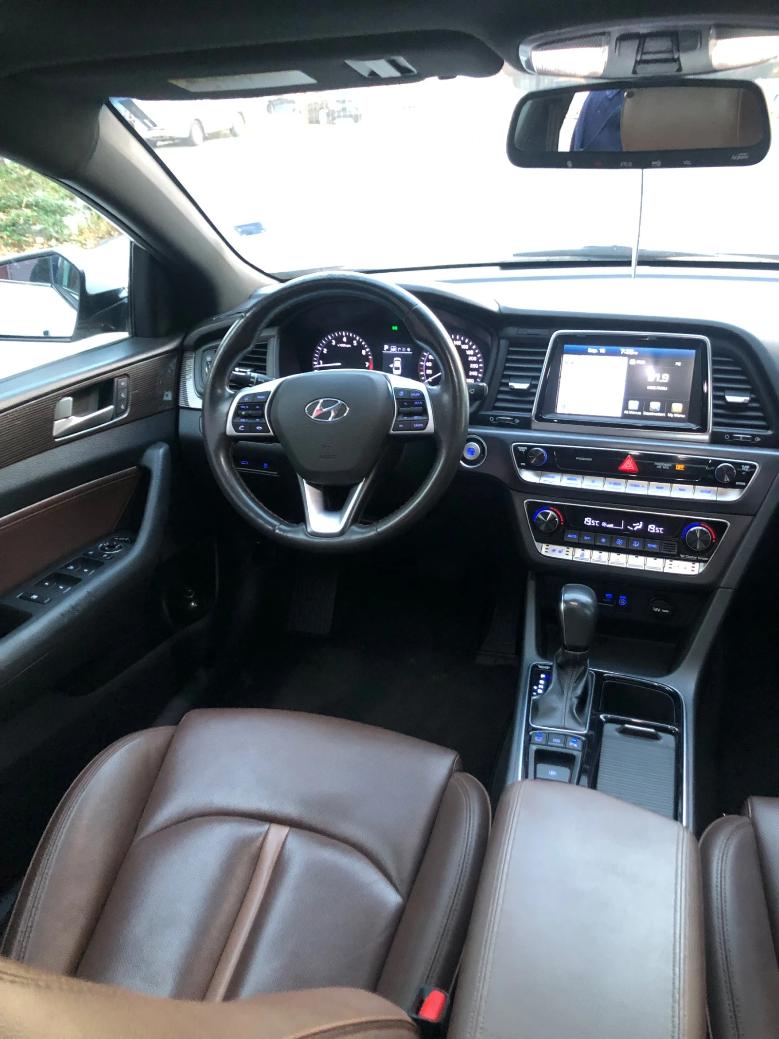 Hyundai Sonata Exclusive Plus-Всички екстри, снимка 13 - Автомобили и джипове - 56092010