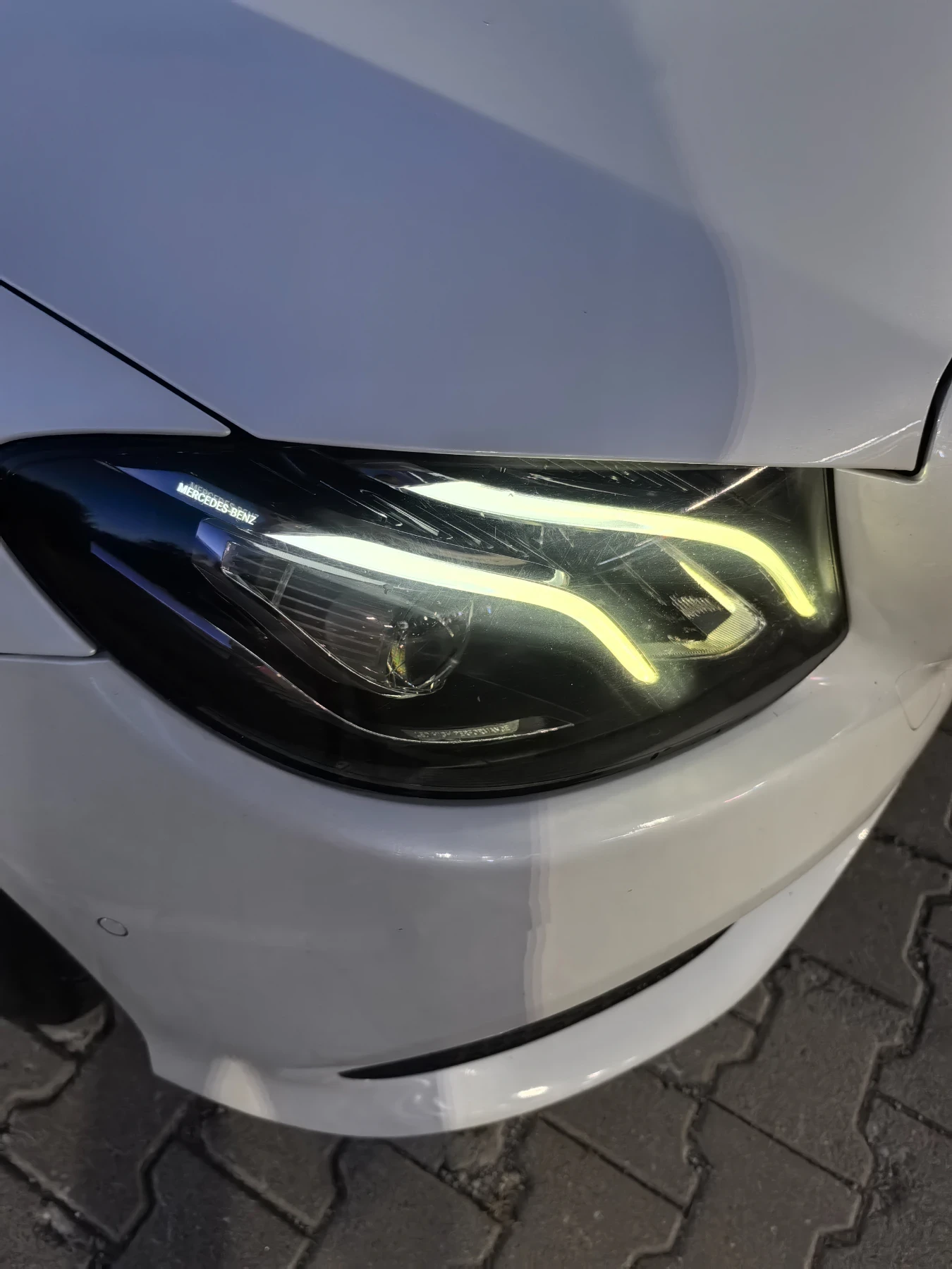 Mercedes-Benz E 220, снимка 14 - Автомобили и джипове - 56428405