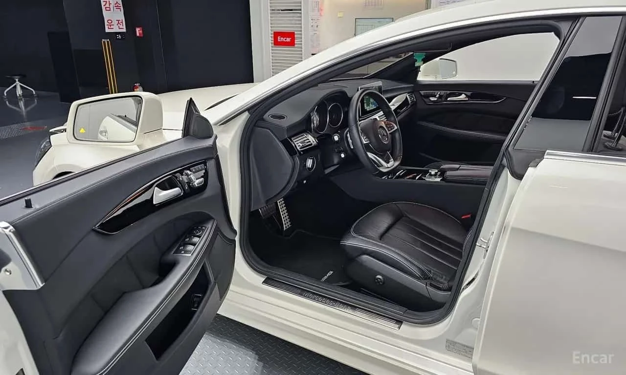 Mercedes-Benz CLS 250 * CLS250 d 4MATIC AMG Line * 360 ������ * �������� | Mobile.bg � ����������� 10