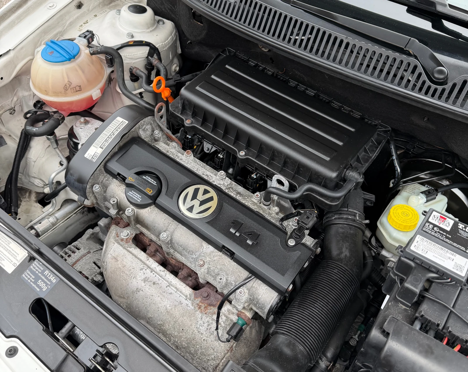 VW Polo 1.4i, снимка 13 - Автомобили и джипове - 56732106