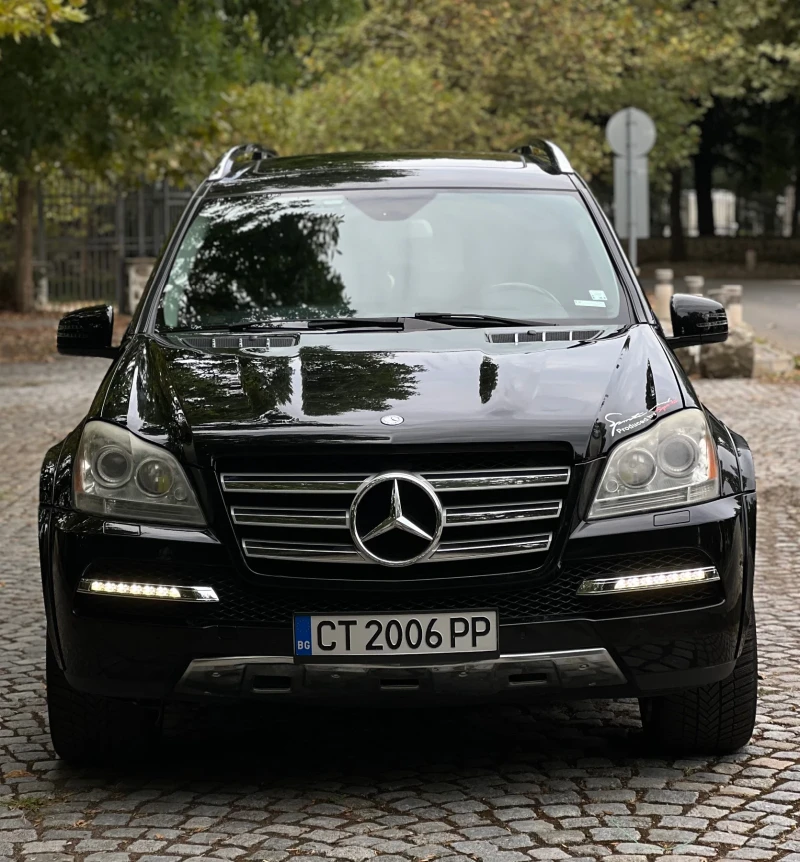 Mercedes-Benz GL 500 * GL550* 4Matic* AMG Pack* LPG* KeylessGO* , снимка 2 - Автомобили и джипове - 47058612