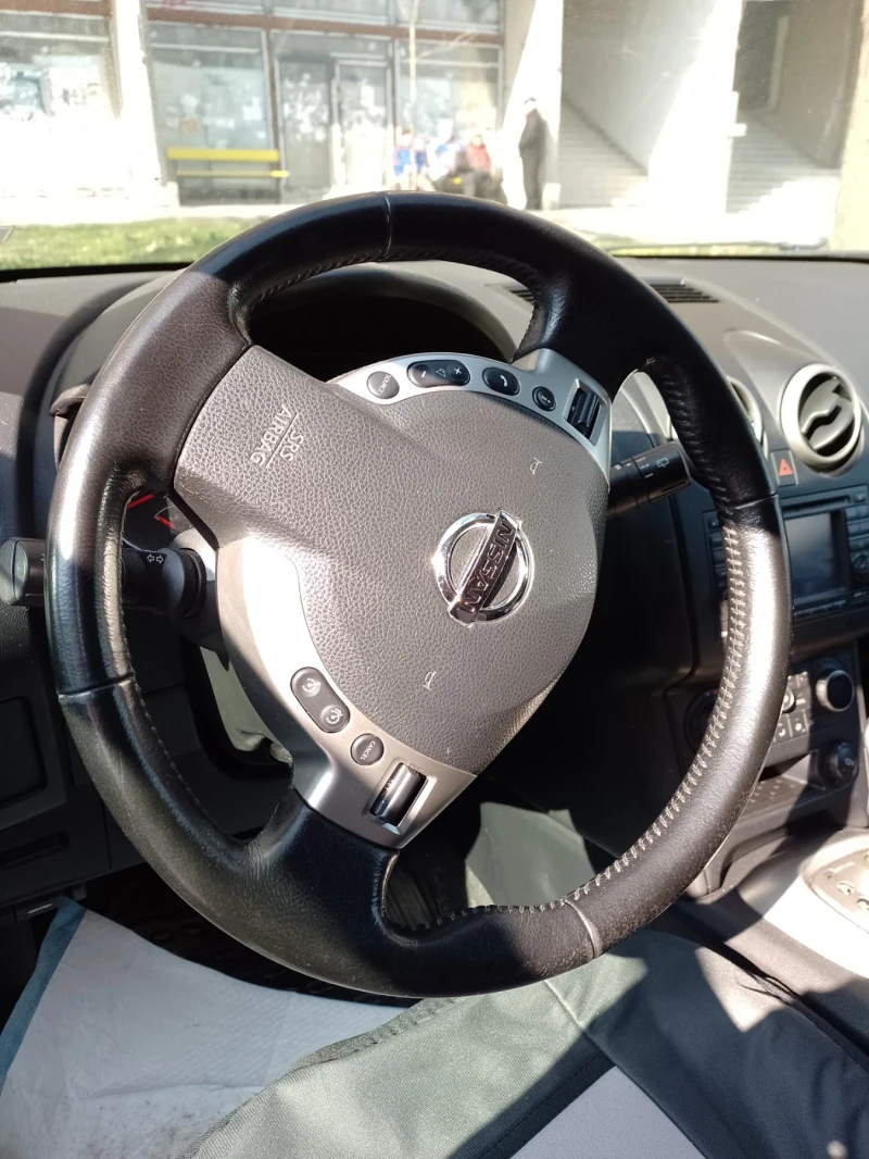 Nissan Qashqai, снимка 4 - Автомобили и джипове - 49263678