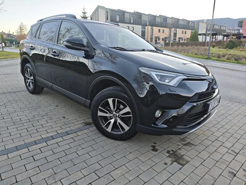 Toyota Rav4 2.0, снимка 3 - Автомобили и джипове - 52473373