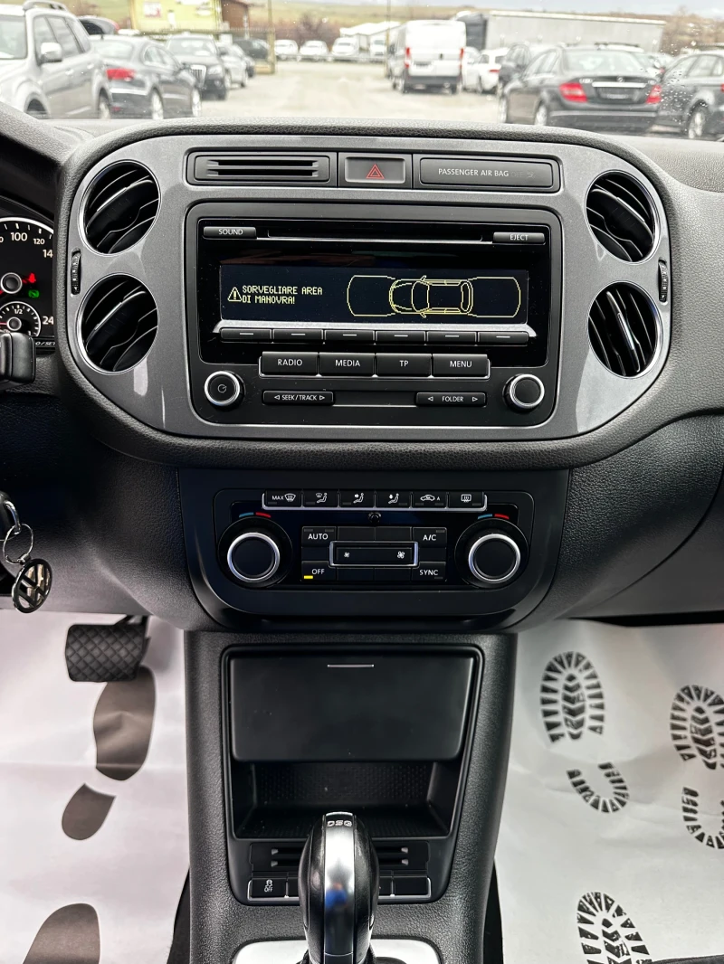 VW Tiguan 2.0TDi-4MOTION-HIGHLINE-DSG-NEW-TOP, снимка 13 - Автомобили и джипове - 53024268
