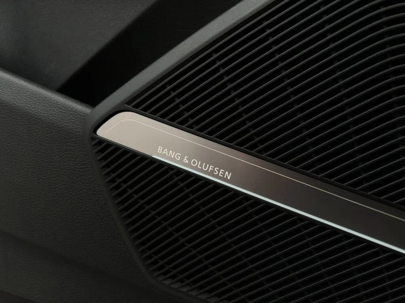 Audi SQ5 MATRIX* BANG* OLUFSEN* BLACK* OPTIC* 360КАМЕРА* ДИ, снимка 13 - Автомобили и джипове - 53474194