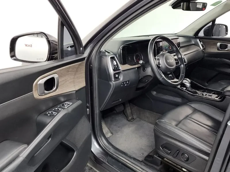 Kia Sorento 2.2 CRDI 4WD - САМО 30% АВАНС, снимка 10 - Автомобили и джипове - 56018262