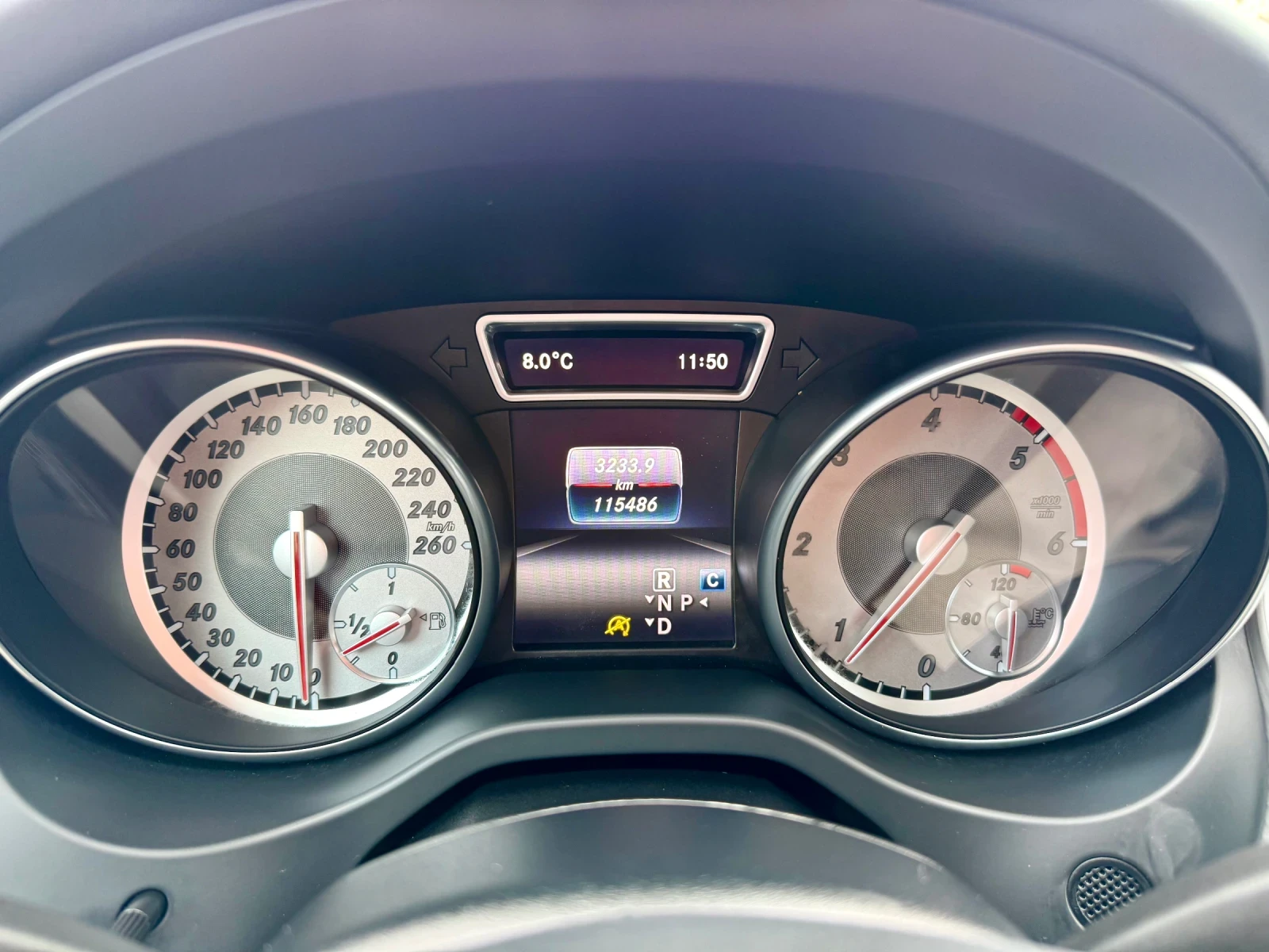 Mercedes-Benz GLA 220 4Matic 🇨🇭 - изображение 9