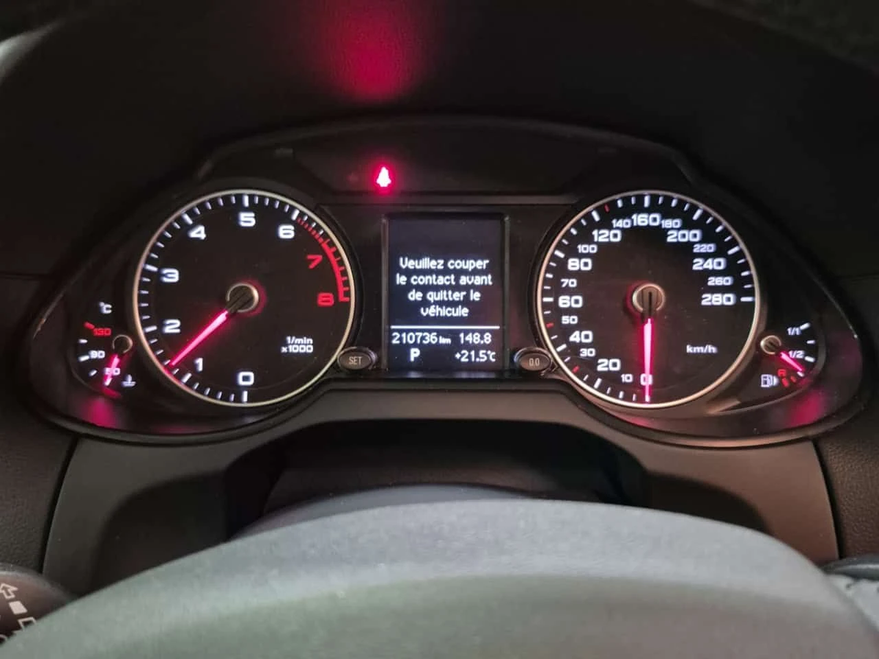 Audi Q5  | 2.0L KOMFORT | ПОДГРЕВИ | CARFAX, снимка 10 - Автомобили и джипове - 54041989