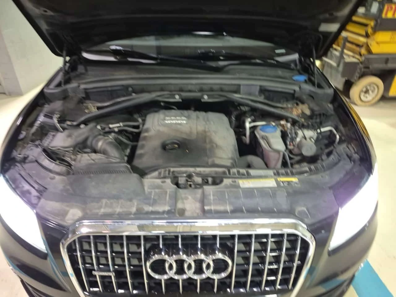 Audi Q5  | 2.0L KOMFORT | ПОДГРЕВИ | CARFAX, снимка 15 - Автомобили и джипове - 54041989