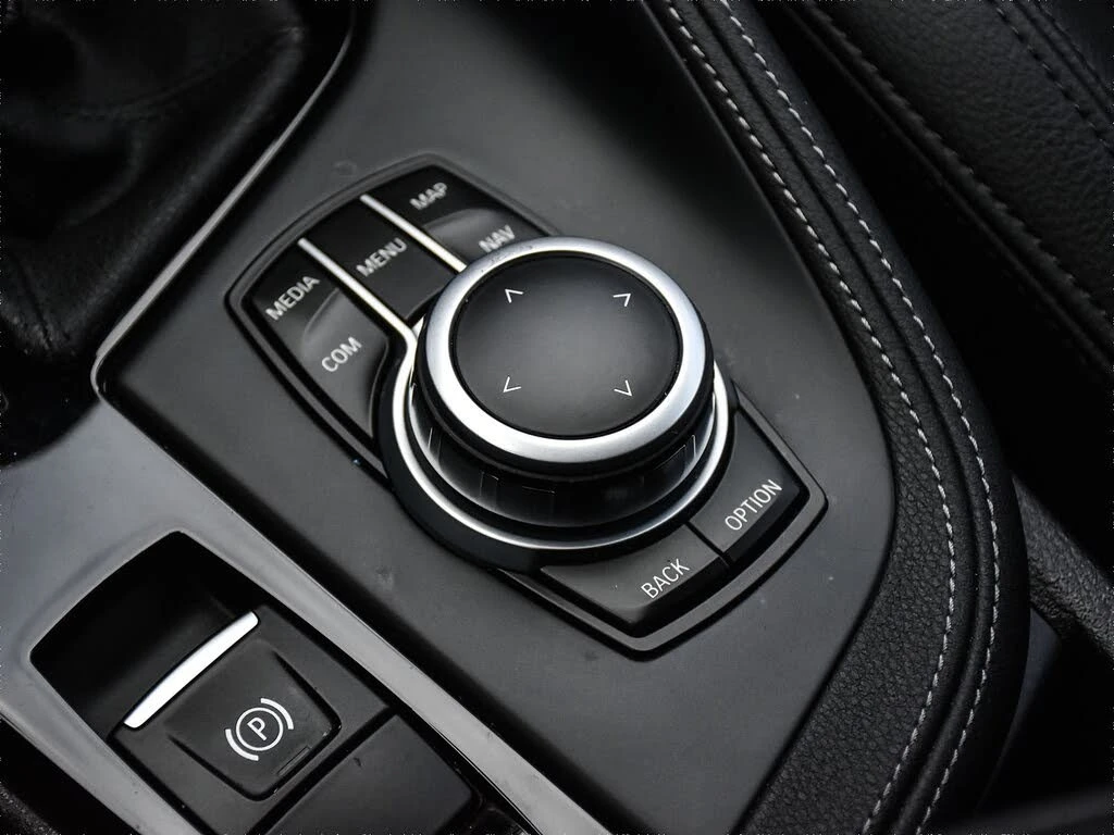 BMW X1 xDrive28i AWD* АвтоКредит* (Цена до БГ) , снимка 17 - Автомобили и джипове - 54377233