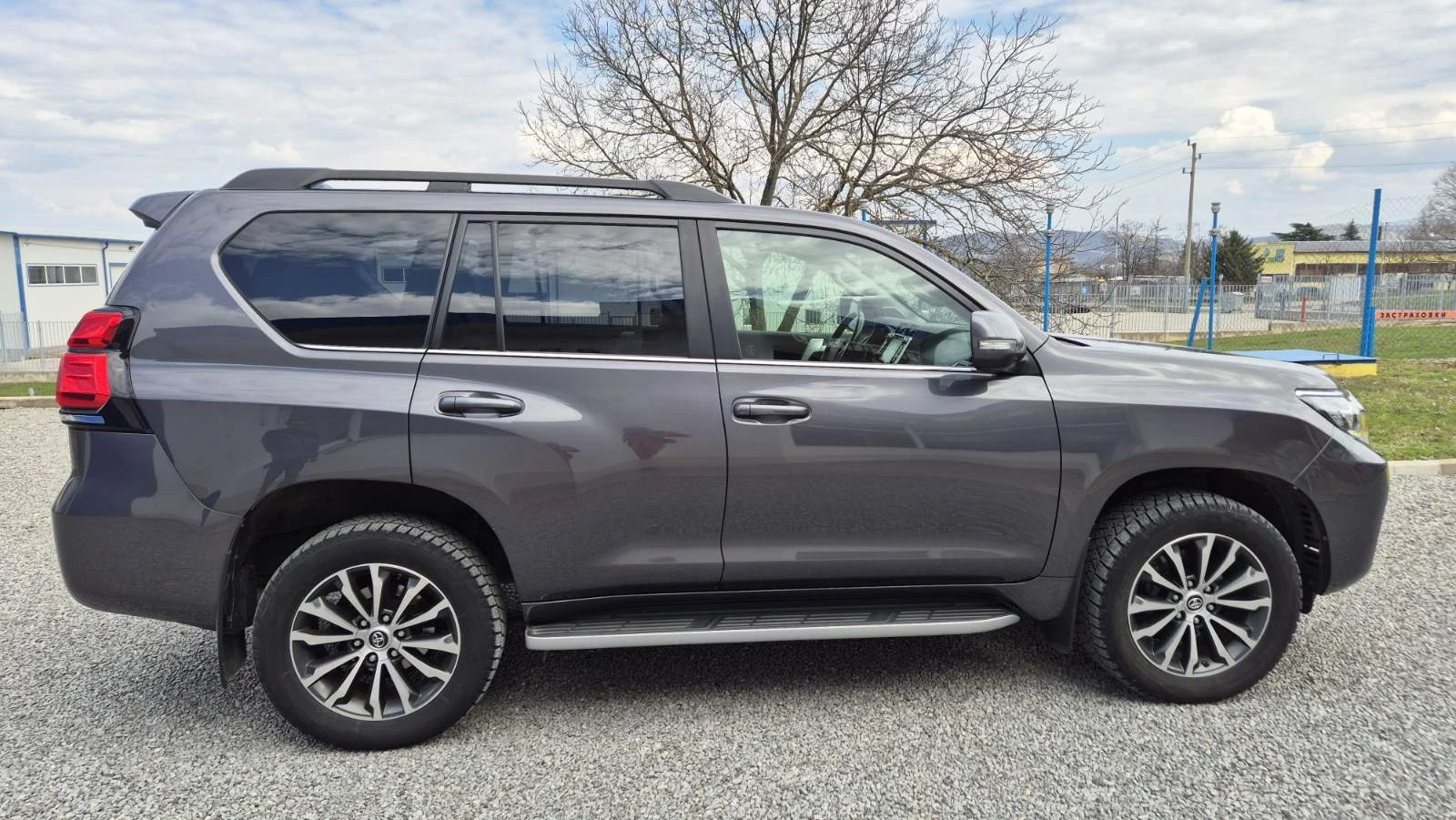 Toyota Land cruiser 150, снимка 8 - Автомобили и джипове - 54459008