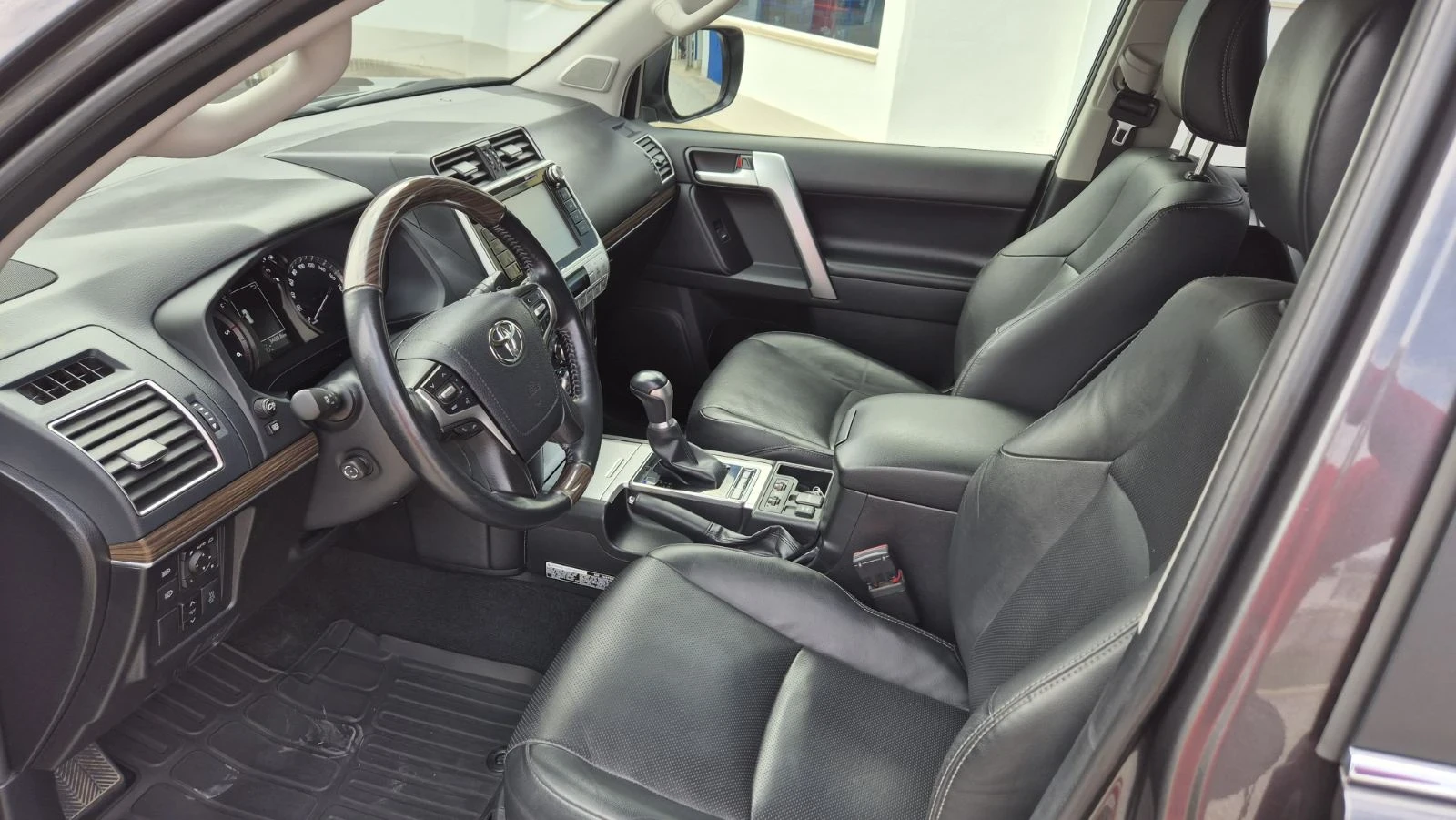 Toyota Land cruiser 150, снимка 9 - Автомобили и джипове - 54459008
