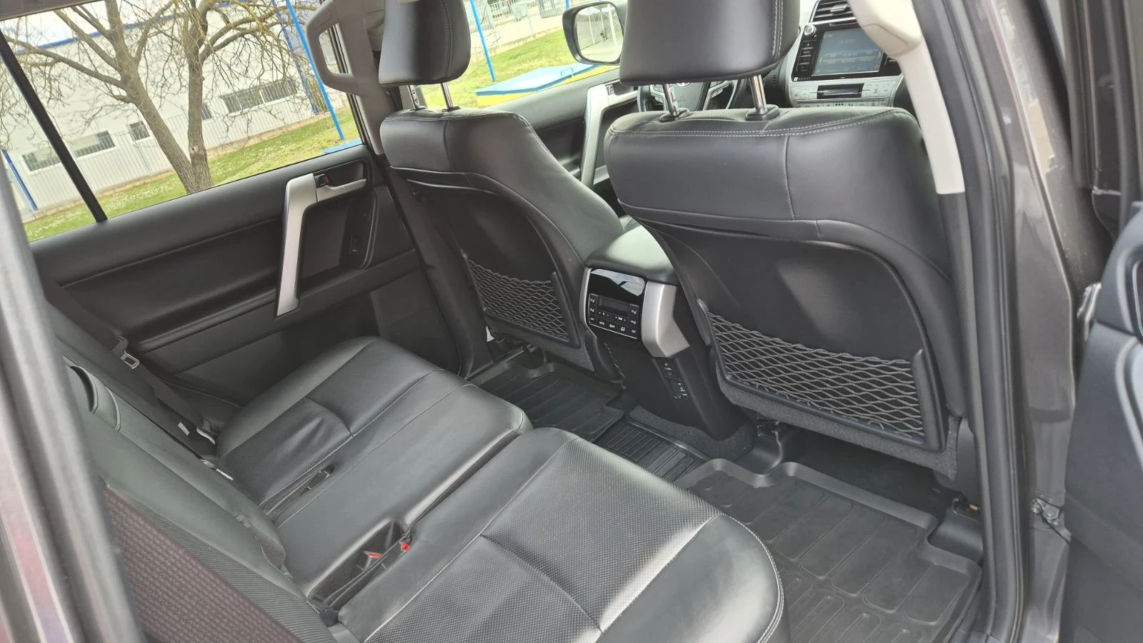 Toyota Land cruiser 150, снимка 15 - Автомобили и джипове - 54459008