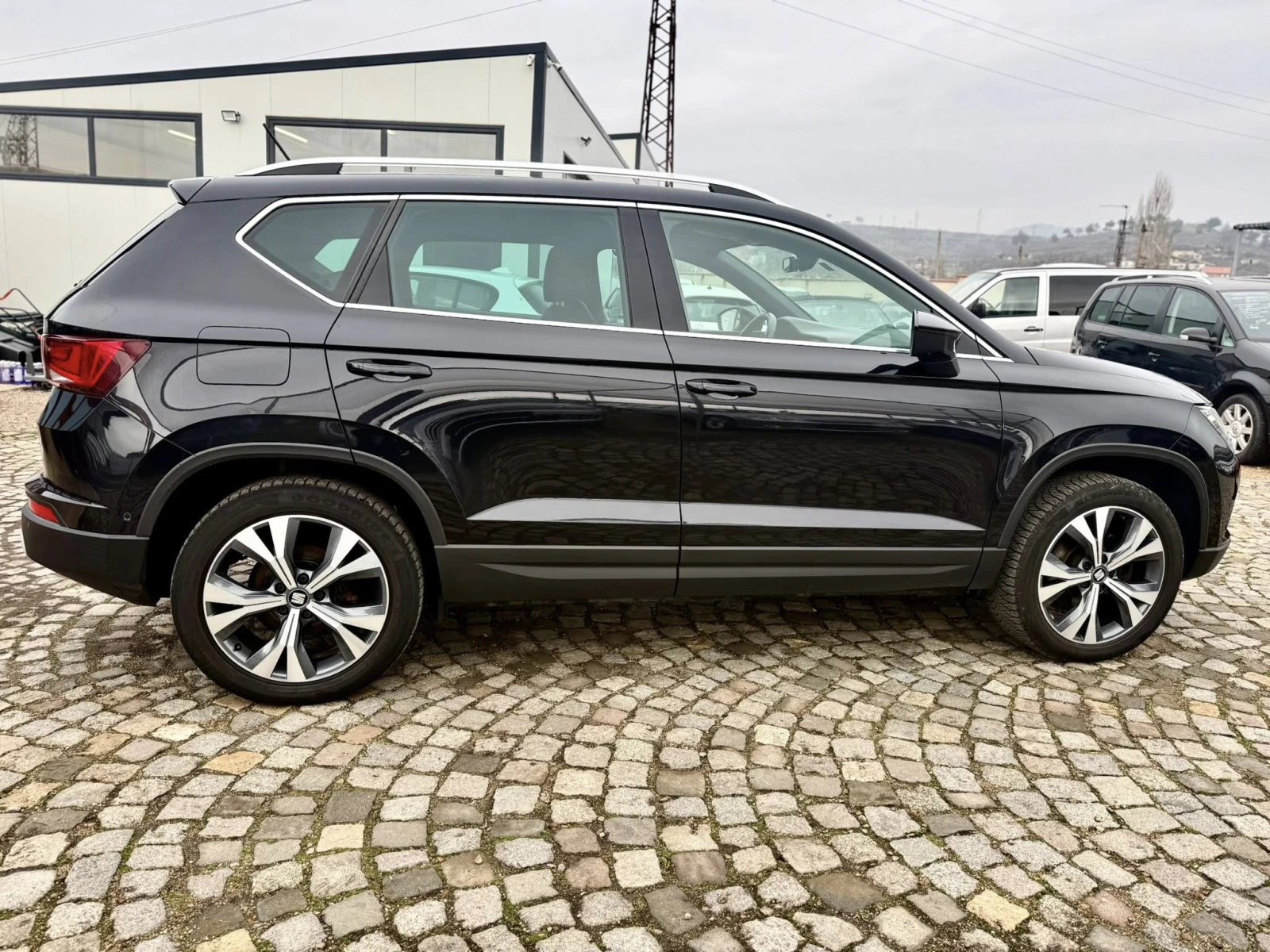 Seat Ateca 2.0 4x4 АВТОМАТИК XCELLENCE, снимка 6 - Автомобили и джипове - 54908863