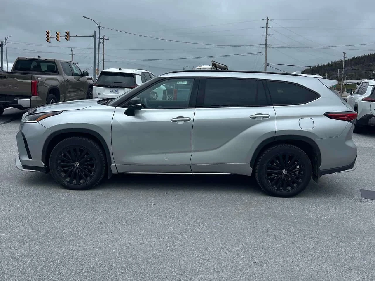 Toyota Highlander * AWD * FACE * CARFAX * , снимка 2 - Автомобили и джипове - 55629802