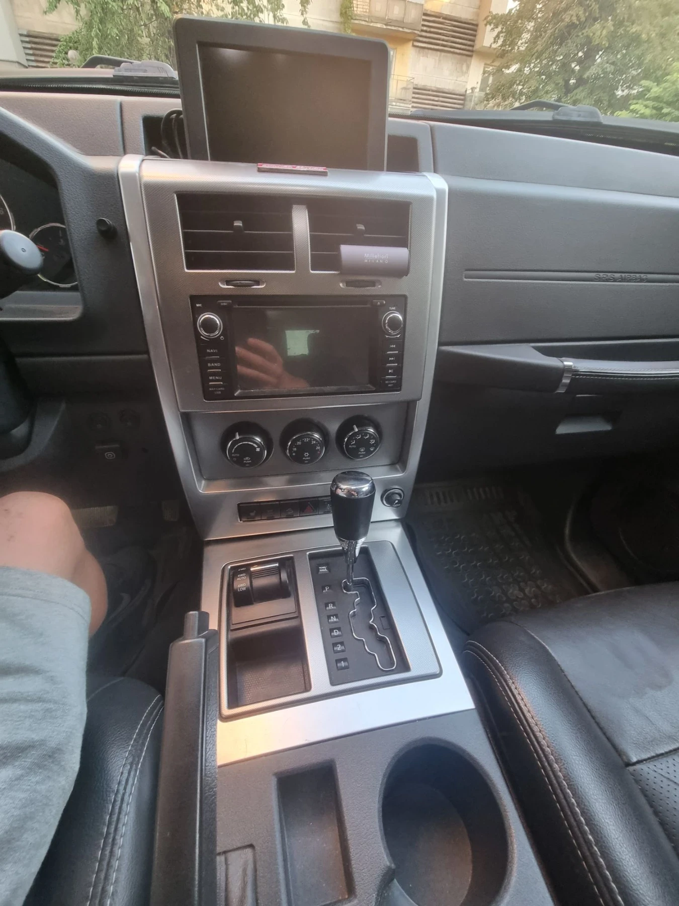 Jeep Cherokee, снимка 9 - Автомобили и джипове - 55742826