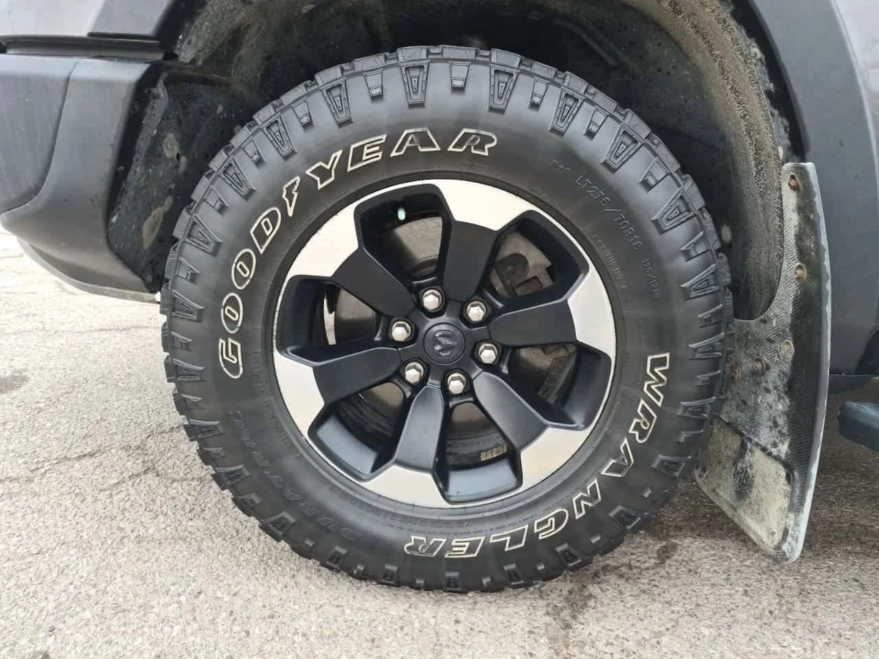 Dodge RAM 1500, снимка 4 - Автомобили и джипове - 56727590