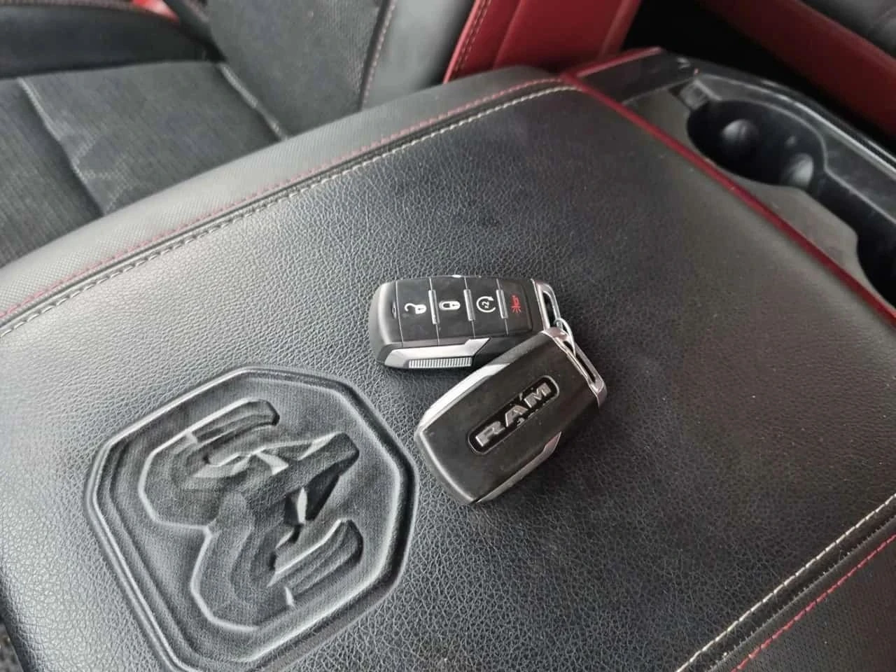 Dodge RAM 1500, снимка 8 - Автомобили и джипове - 56727590