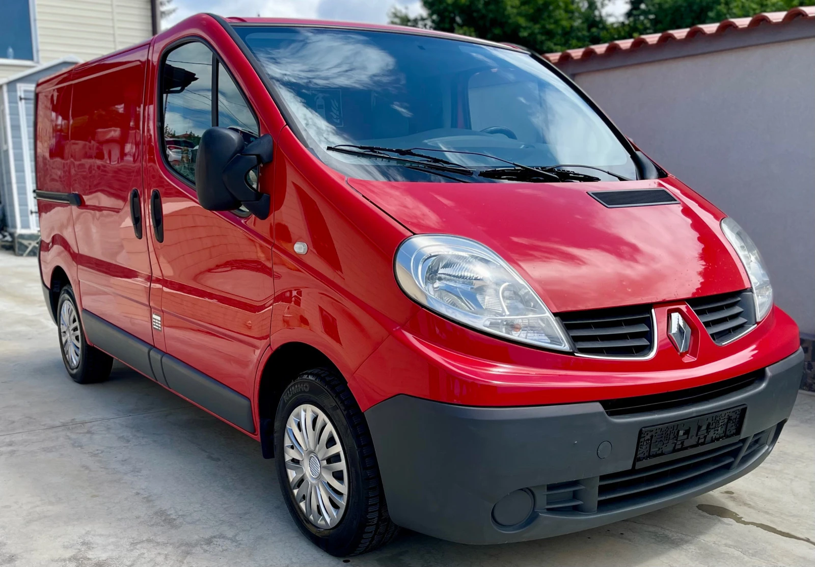 Renault Trafic 2.0 dCi  - изображение 6